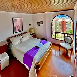 Elias Di Caprio - - Homestay